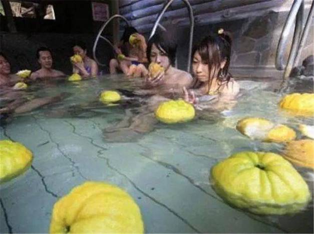 少妇av在线一区的相关介绍