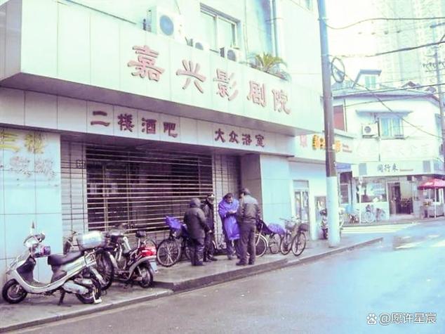 丰满熟妇少妇人妻的相关介绍