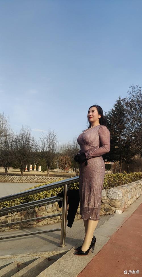 操美女操出白浆的相关介绍