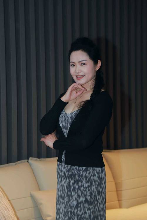 人妻少妇久久黄av的相关介绍