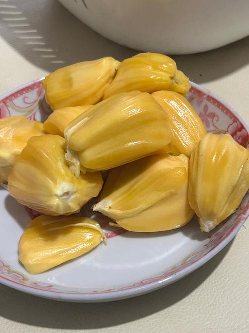 亚洲少妇av一区二区三区的相关介绍