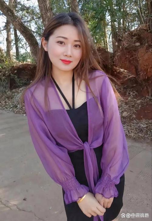 91呆哥酒店约饥渴人妻小朵的相关介绍