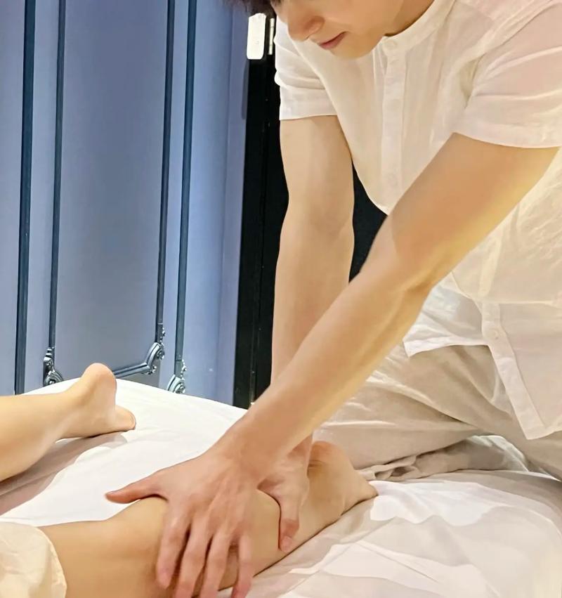 亚洲男人的天堂免费的相关介绍