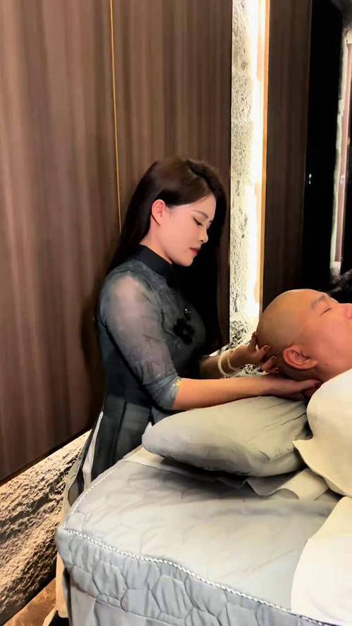 天天做天天爱av少妇的相关介绍