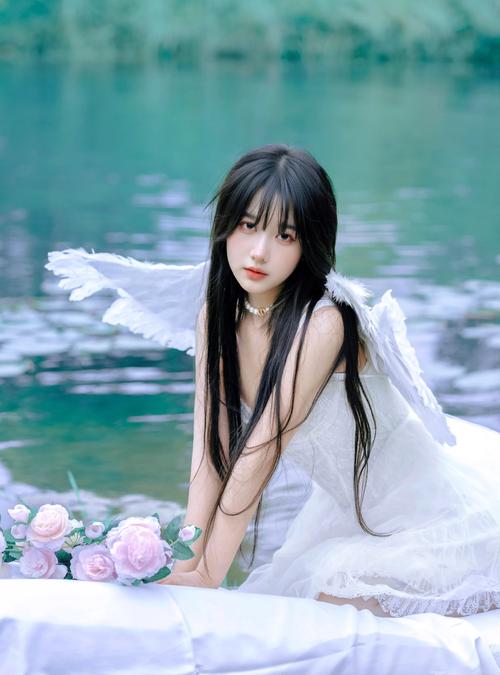 女生下身分泌物是黄色的的相关介绍
