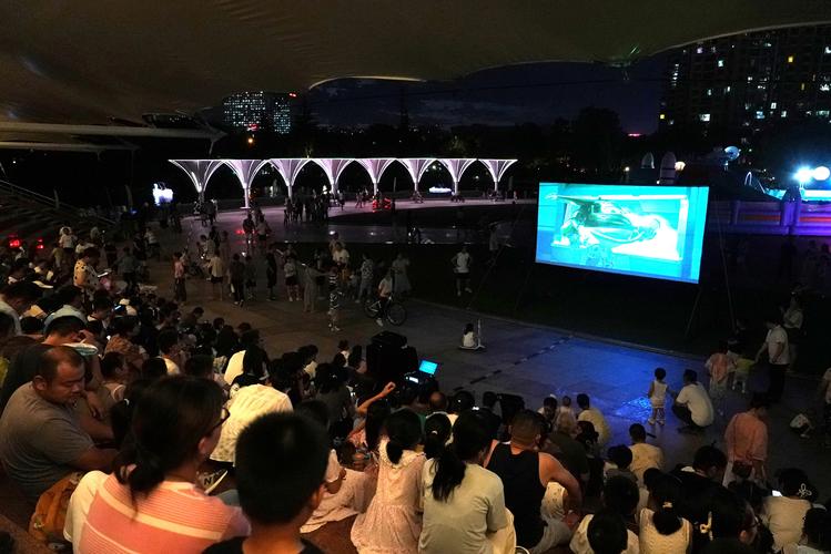国产无套啪啪啪老师的相关介绍