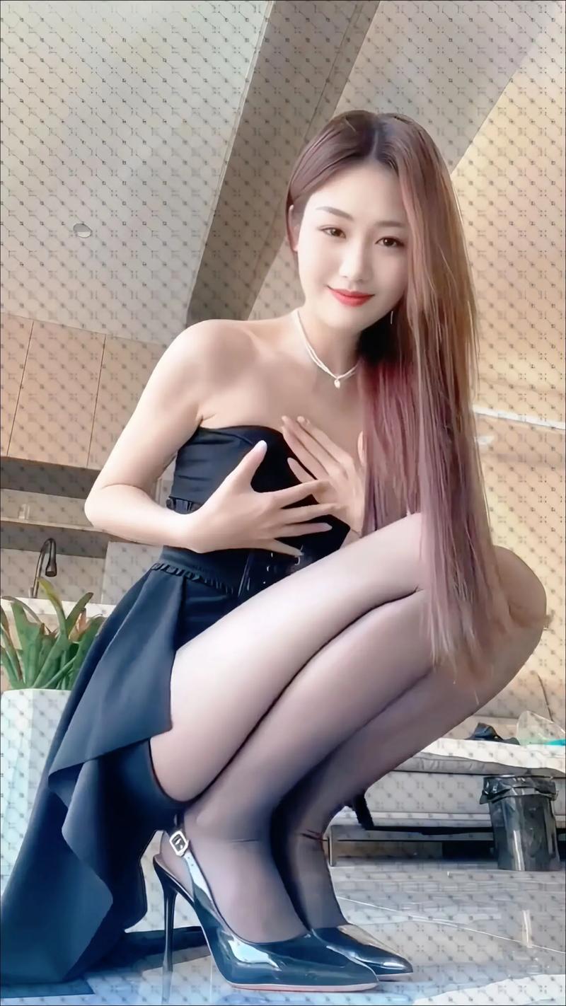 亚洲另类男人天堂的相关介绍