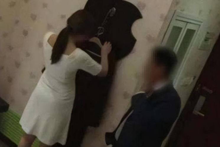 av综合女生片在线观看的相关介绍