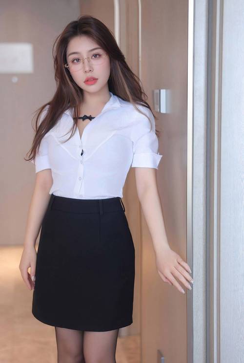 官场操人妻的相关介绍