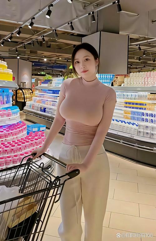 九色国产精品b的相关介绍