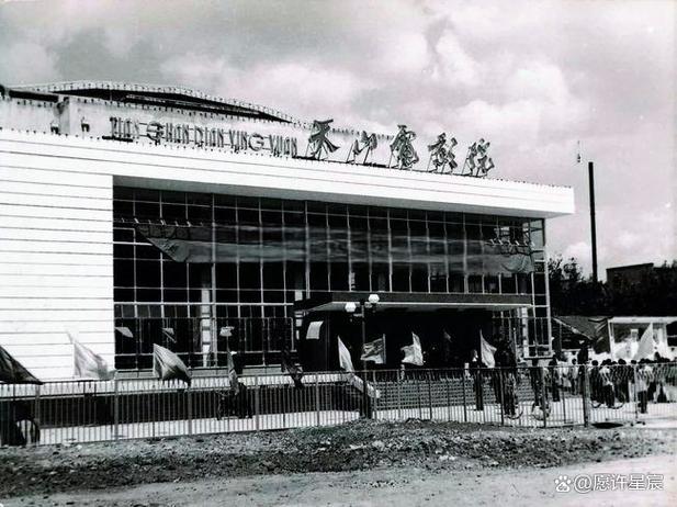 八万影院的相关介绍