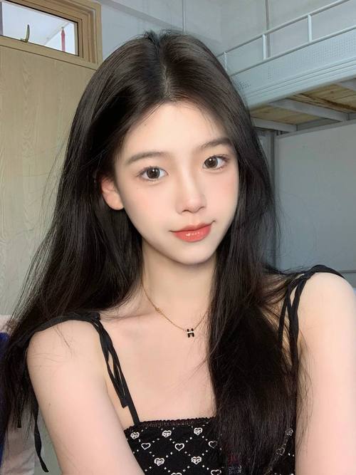 玩弄小屁股菊眼张开的相关介绍