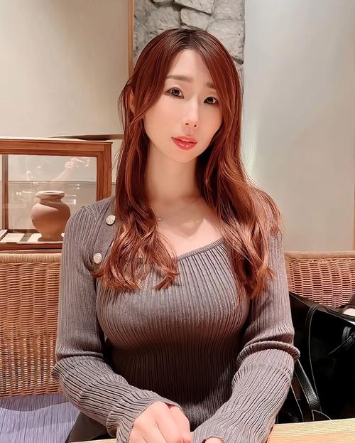 亚洲精品videosex小少妇的相关介绍