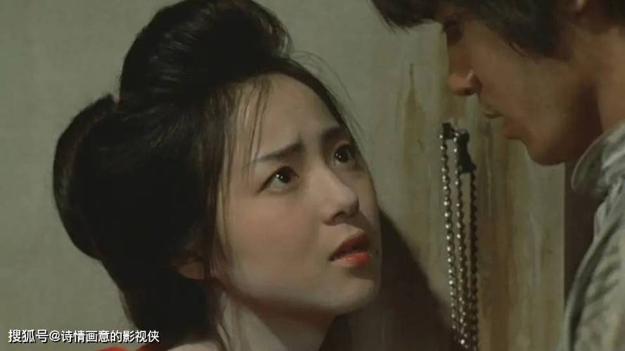 伦理片小妹的禁忌之恋：情感挣扎、道德边界与隐秘欲望